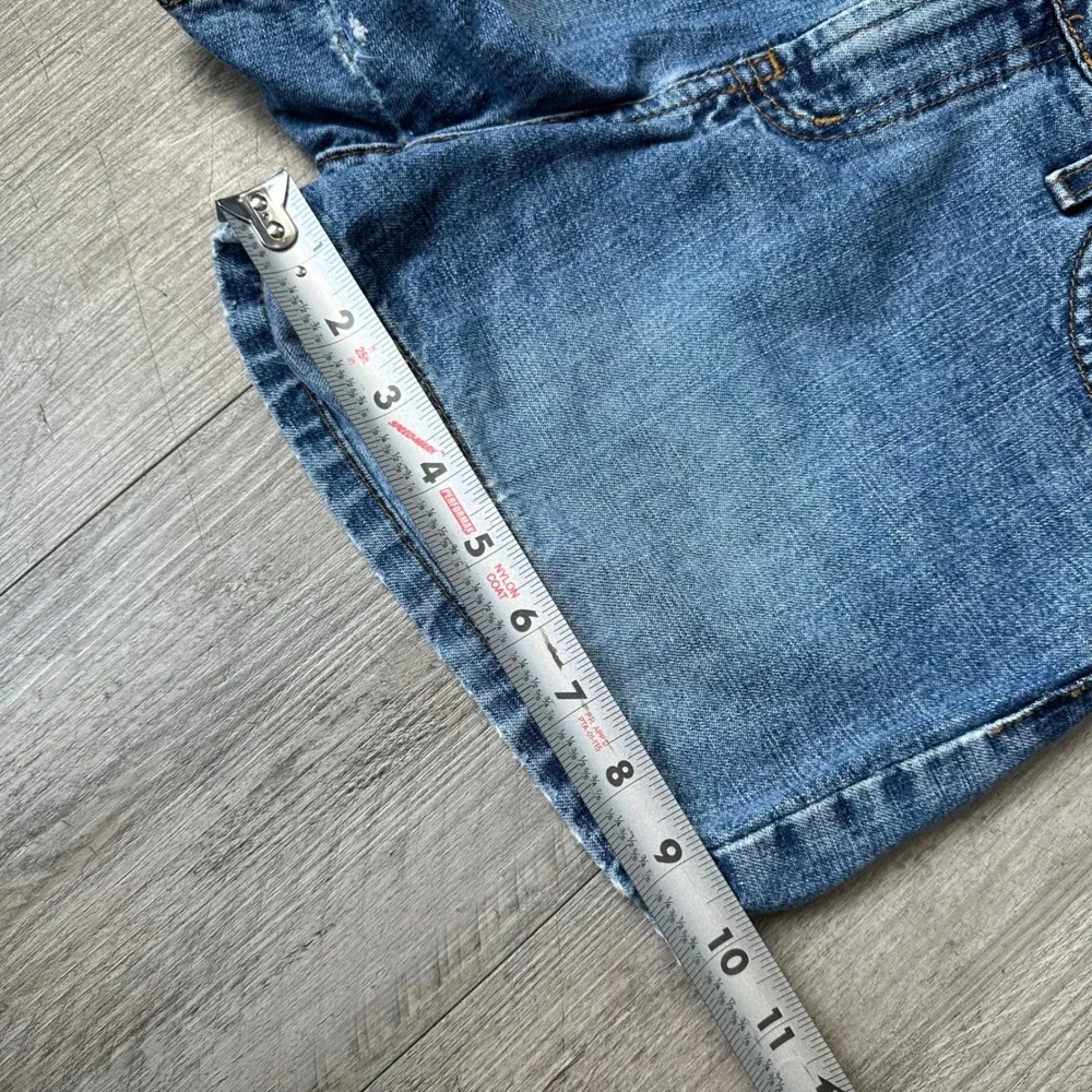 Y2K Aeropostale Blue Denim Shorts Women's 3/4 Mid Rise Raw Hem Pockets